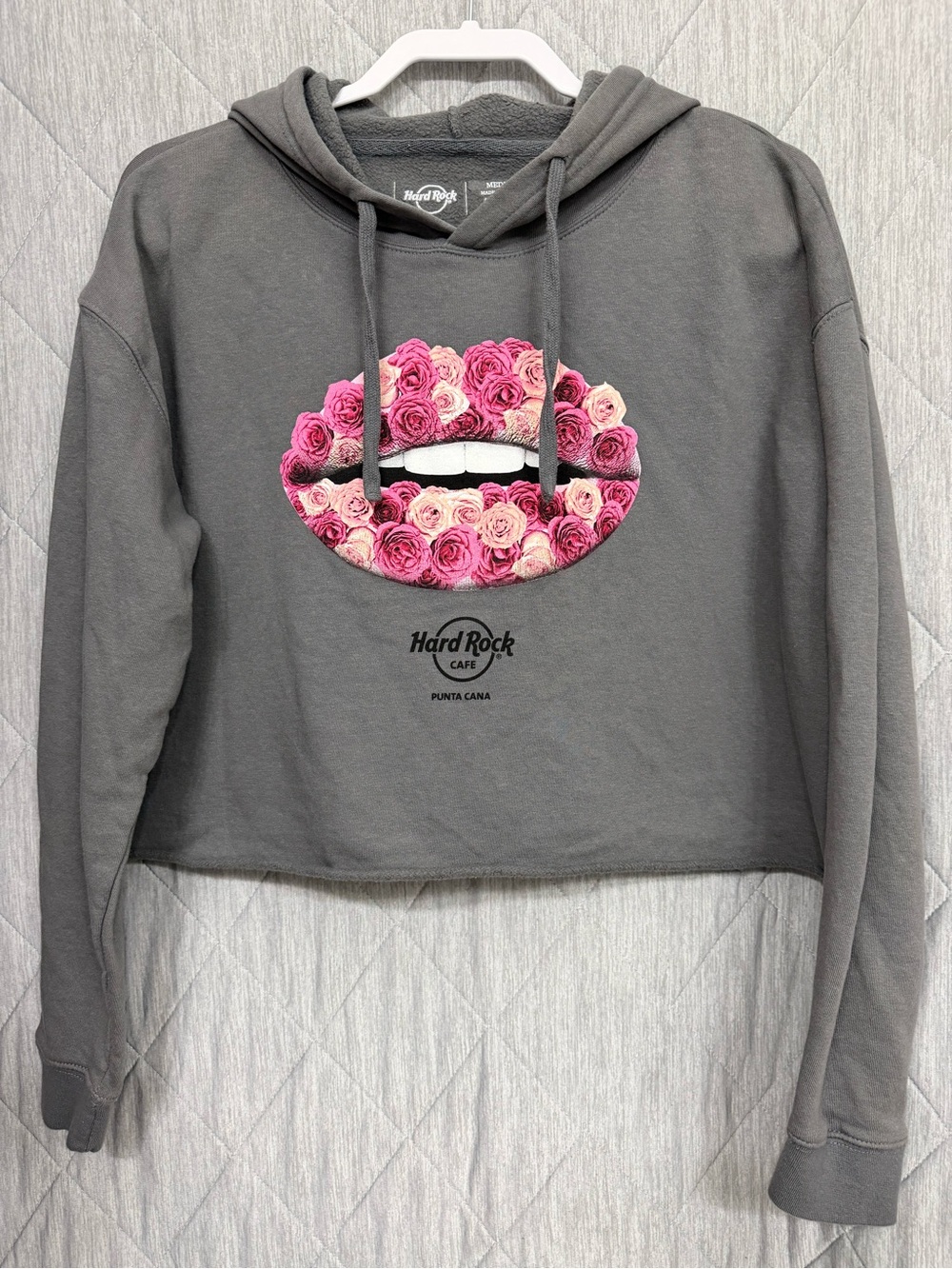 Hard Rock Cafe Gray Cropped Hoodie with Pink Rose Lip Graphic